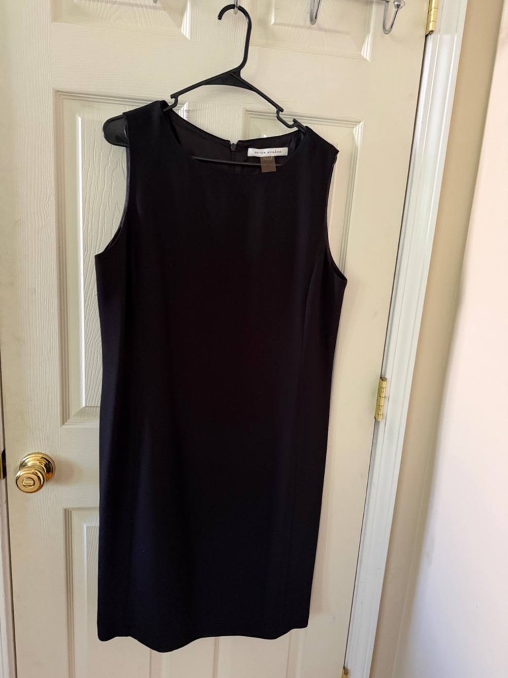 Peter Nygard Black Sleeveless Midi Sheath Dress
